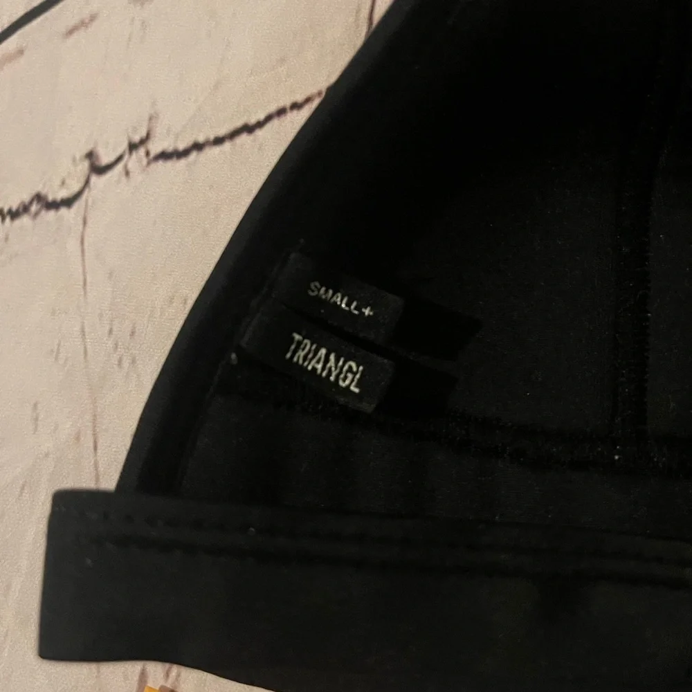 TRIANGL neoprene swim top nwot - Picture 5 of 7